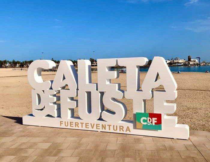 Caleta de Fuste Beach (Playa del Castillo)