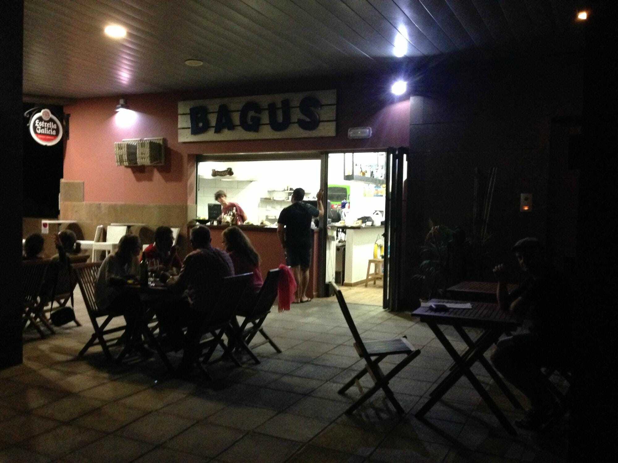 BAGUS Beach Bar