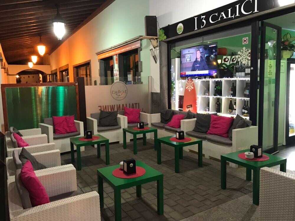 3 Calici