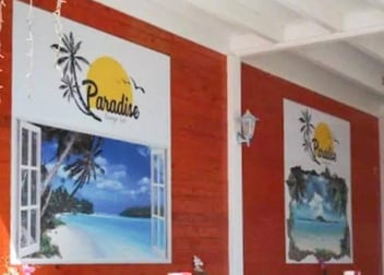 Paradise Lounge Bar